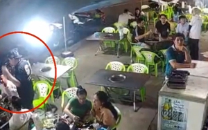 CLIP: Bị cô gái từ chối uống bia, người đàn ông làm càn khiến cả quán náo loạn