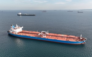 Nâng lên đặt xuống, một quốc gia châu Âu chốt cứng: Dầu Nga là chân ái