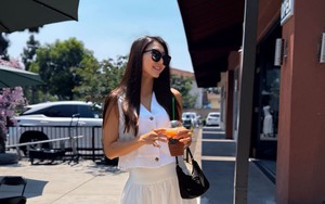 Người mẫu Vbiz sang Mỹ định cư, yêu chồng cũ 1 tuần thì cưới, tình cảnh bây giờ thật bất ngờ