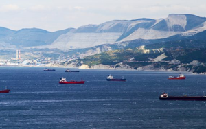 Sau Nga, Mỹ vừa giáng mạnh đòn trừng phạt vào một quốc gia châu Á: Nỗ lực ngăn Trung Quốc mua hàng, tổng giá trị hàng tỷ USD