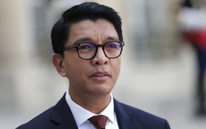 Âm mưu đảo chính đang diễn ra