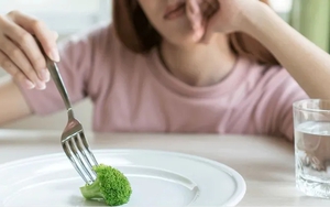 Tập thể dục 2-3 giờ/ngày, nữ sinh bất ngờ phải nhập viện tâm thần: Bác sĩ Bạch Mai chỉ rõ nguyên nhân