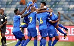 Nghị lực phi thường của 2 tân binh World Cup