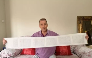 Người đàn ông có tên dài 6 trang giấy, mất 20 phút mới đọc xong