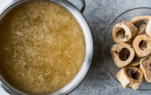 Hầm xương bao lâu là tốt nhất? Câu trả lời của chuyên gia gây bất ngờ