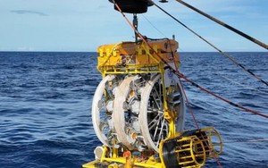 Trung Quốc thả "pháo đài" kiên cố xuống vị trí sâu 3.500m để săn thứ con người chưa từng thấy: Đó là gì?