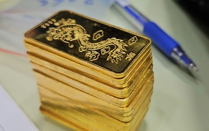 Giá vàng miếng SJC trên thị trường tự do giảm tới 11 triệu đồng mỗi lượng