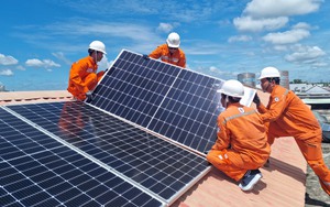 Pin mặt trời 620Wp sở hữu đột phá công nghệ gì mà có thể "đảm bảo sản lượng ngay cả khi ánh sáng yếu"?