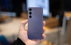 Giảm đến 10 triệu ở Việt Nam, điện thoại cao cấp Samsung giờ rẻ như máy tầm trung: Dùng 6 năm nữa vẫn tốt