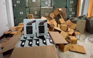 Công nghệ cao vào cuộc, công an lập tức triệt phá đường dây buôn bán tai nghe Marshall và đồng hồ Apple Watch giả, tịch thu hơn 51.000 món đồ nhái