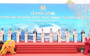 Từ việc khởi công sân bóng đá lớn nhất Việt Nam
