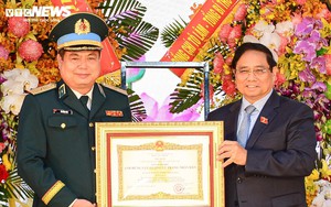 Quân chủng Phòng không - Không quân nhận danh hiệu Anh hùng Lực lượng vũ trang Nhân dân