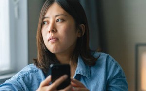 Đem điện thoại con đi sửa, bà mẹ TP.HCM đọc 2 chữ mà suy sụp: Xin lý giải vì sao con có ý nghĩ đó!