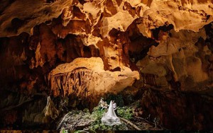 Phát hiện hang động cảnh huyền bí, nổi lên qua 1 bộ ảnh, du khách nhận xét: Ngỡ như trong phim