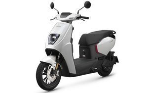 Honda ra mắt xe máy điện mới, đẹp sang xịn mà giá chỉ 1 nửa Vision