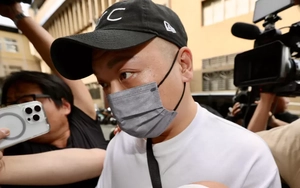 Tình cảnh nam nghệ sĩ bị bắt