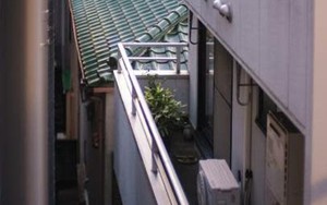 Người đàn ông sát hại và giấu thi thể bạn gái ngoài ban công căn hộ suốt 7 năm, vợ sống cùng cả năm cũng không hề hay biết