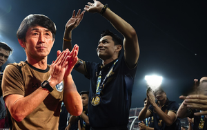 Dính scandal “lật mặt”, Thái Lan lại đang đi vào vết xe đổ thời HLV Kiatisuk?