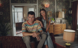 Xem phim Sex Education, tôi tò mò hỏi thử con 1 điều: Những thứ con kể sau đó khiến tôi sốc vô cùng!