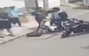 Nẹt pô khi chạy xe, nam sinh ở TP HCM bị đánh đến xuất huyết não