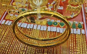 Cuối ngày 27-10, giá vàng nhẫn giảm mạnh