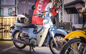 Cận cảnh Honda Super Cub phiên bản giới hạn 500 chiếc vừa trình làng