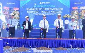 Khởi công dự án 1.800 tỷ đồng dẫn nước ngọt cho hơn 2 triệu dân ở miền Tây