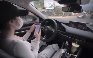 Xác minh clip cô gái thả 2 tay, lướt điện thoại khi lái ô tô