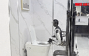 Robot Trung Quốc khiến thế giới sững sờ: Từ cọ bồn cầu đến chơi đàn piano như nghệ sĩ