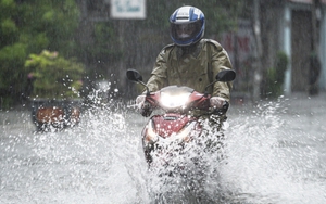 Dự báo thời tiết 30/10: Miền Bắc đón không khí lạnh, mưa lớn bao trùm miền Trung