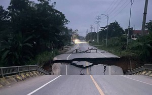 Hiện trường kinh hoàng vụ sập gãy hoàn toàn đường dẫn lên cây cầu ở Tuyên Quang