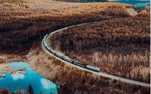 “Chuyến tàu tuyết đẹp nhất Trung Quốc” chạy hơn 1.200 km, giá vé chỉ từ 540.000 đồng, du khách nhận xét: “Như khách sạn di động đi lạc vào thế giới cổ tích”