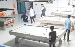 VIDEO: Nam sinh bị nhóm bạn dùng gậy bida đánh tới tấp phải nhập viện cấp cứu