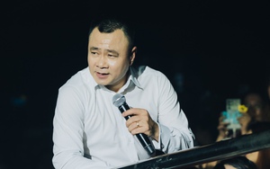 Hành động kỳ lạ của Tự Long