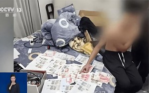 Đột kích 8 căn nhà cấp bốn có loạt máy in đang hoạt động, tịch thu hơn 9,2 tỷ đồng tiền giả từ nhóm đối tượng sinh sau năm 2000