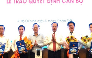 UBND TP HCM điều động, bổ nhiệm nhiều cán bộ lãnh đạo