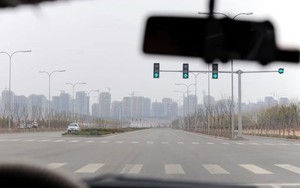 Trung Quốc biến 'thành phố ma' thành trung tâm đào tạo xe tự lái, quyết sửa sai sau 13 năm đối diện cú sốc khoáng sản