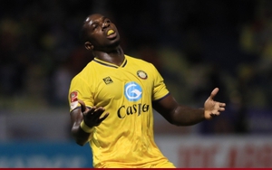 HLV Kim Sang-sik muốn nhập tịch cựu vua phá lưới V.League