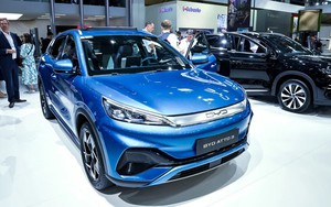 Xe điện ở nước láng giềng Việt Nam phát triển hùng mạnh, số 1 thế giới: Đây là 'mớ bòng bong' phía sau!