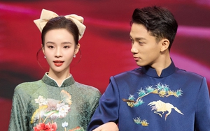 Sơn Tùng "Cách em 1 milimet" gây bất ngờ khi trình diễn áo dài cho NTK Ngọc Lan