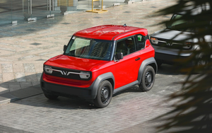 Xe điện VinFast ưu đãi tháng này: Mua 1 tặng 1