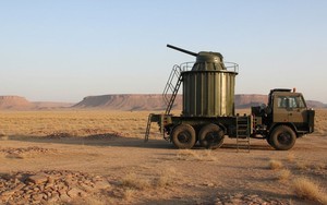 Học kinh nghiệm Nga đưa pháo AK-630 lên bờ tác chiến