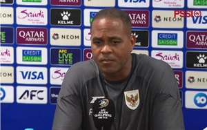 HLV Indonesia phản ứng “lạ” khi được hỏi về bê bối nhập tịch của tuyển Malaysia