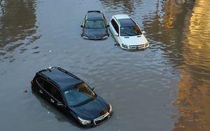 Bảo hiểm ô tô nào cũng mua chi trả gì khi ngập nước, thủy kích?