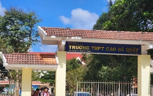 Miễn nhiệm chức vụ nữ hiệu trưởng cho học sinh lớp 12 'tự nguyện' nghỉ học