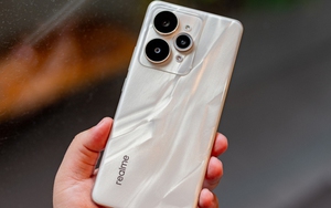 Cận cảnh realme 15 Pro: Thiết kế bắt mắt, pin 7000mAh cực “trâu”, nhiều tính năng AI độc đáo, giá 15 triệu đồng