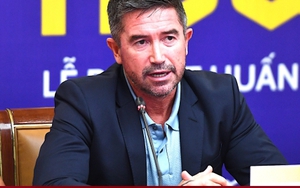 Huyền thoại Australia thuyết phục đội bóng V.League bằng bài thuyết trình