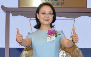 Phú bà 64 tuổi sở hữu khối tài sản 527.000 tỷ đồng: Được quan tâm chẳng kém siêu sao showbiz, dù im lặng vẫn khiến cả thế giới xôn xao!