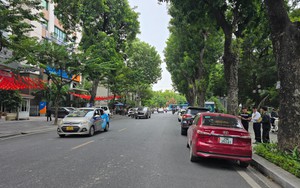 Camera AI 'phủ sóng' đường phố Hà Nội: Giảm vi phạm nhưng dân kêu trời vì thiếu bãi đỗ xe