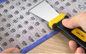 Người đàn ông trúng độc đắc 4 tỷ đồng, đi đổi thưởng thì được thông báo: "Vé số này dùng cho mục đích giải trí, không có giá trị nhận thưởng”